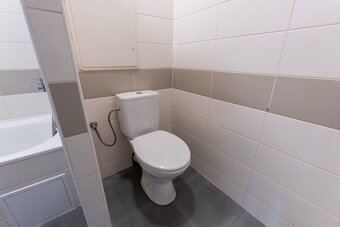 Pronájem bytu 2+kk v osobním vlastnictví, 43 m² – Most, ul.  - 17