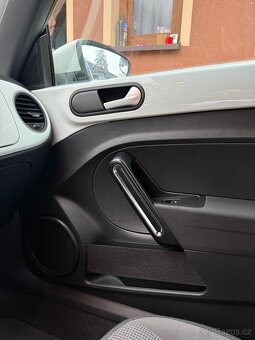 VW Beetle 2.0 TDI - 17