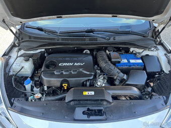 Hyundai i40 1.7 CRDi 100Kw PREMIUM ČR - 17
