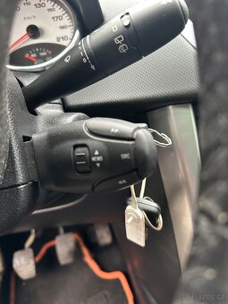 Peugeot 207 SW 1.6i 88kW - 17