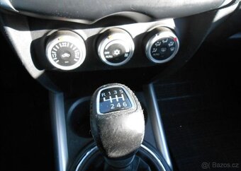 Mitsubishi ASX 1,8 INVITE DI-D 4WD CZ nafta - 17