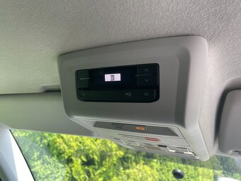 Volkswagen Transporter T6.1 2.0 TDI 110kW DSG L2 - 17