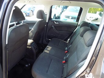 Škoda Yeti 2.0 TDi 4x4  tažné, ALU, NAVI - 17