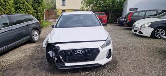 Hyundai i30 1.6 crdi  r.v 2018 havarovane pojizdne - 17