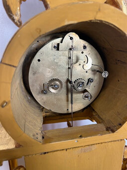 Klasicizní hodiny. - 17