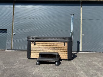 Koupací sud čtverec, premium s hydromasážním a aeromasážním - 17