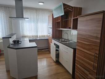 Kompletní kuchyně ONTARIO vč. SIEMENS spotřebičů - 17