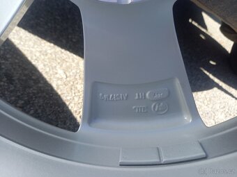 Š.Kodiaq,(2)/VW Tiguan-NOVÁ zimní Alu sada s TPMS-215/65R17. - 17