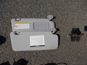 Díly interiéru Hyundai i30 - 17