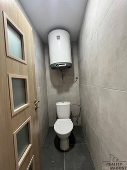 Bytový dům v centru Dubí u Teplic, 7 bytových jednotek - 17
