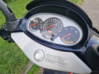 Skútr 125ccm Aprilia Leonardo 9kw 24 500 km - 17
