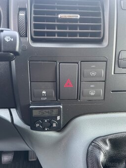 Ford transit 2.2 TDCi 85kw 180tk nájezd - 17