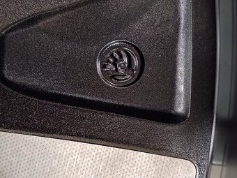 originál alu ŠKODA Kodiaq II Halti 7,5x19" 5x112 ET40 R19 - 17