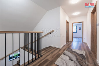 Prodej rodinného domu, 210 m2, v Kamenici n.L., ul. Dobšova - 17
