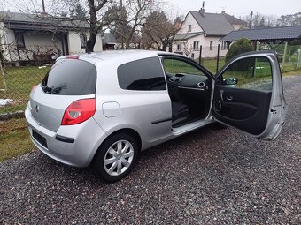 Renault Clio FACELIFT 1.6 16V 135396km. - 17