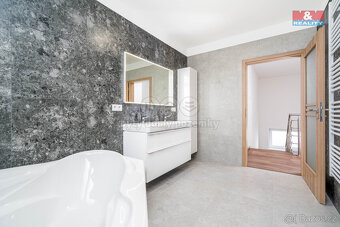 Prodej rodinného domu, 226 m², Jirny, okr. Praha-východ - 17