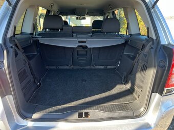 Opel Zafira, 1.6i 16V 85kW 7 MÍST - 17