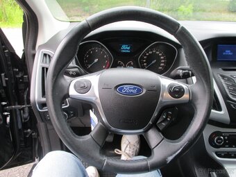 FORD FOCUS III - 1.6 SCTi,TOP STAV, vč. DPH, nové STK - 17