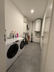 Prodej stylově zařízené jednotky 111 m2 - Hluboká n. Vltavou - 17