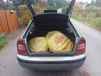 Benzínová Škoda Octavia 1.6.. klima - 17