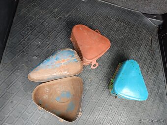 Sedlo kastlík přední blatník sedadlo IŽ 56 IŽ 49 IŽ 350 - 17