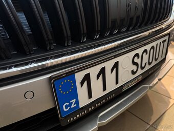 Škoda Octavia SCOUT 2,0Tdi nafta 147kw-4x4 DSG PANORAMA - 17