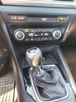 Mazda 3 2,0 121 kw-Revolution, Top stav - 17