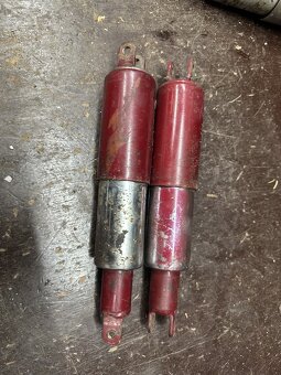 Predám zadní tlumiče na motocykle JAWA ČZ 125 175 250 350 - - 17