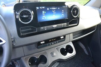 Mercedes - Benz Sprinter 319 CDi Camper Family - 17