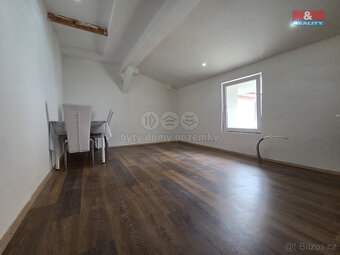 Prodej rodinného domu, 288 m², Městec Králové, ul. Žižkova - 17