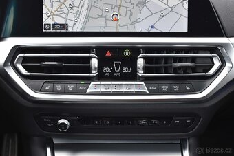 BMW 320d xDrive ///M TAŽNÉ LASER HEAD-UP DPH ČR 1.MAJ - 17