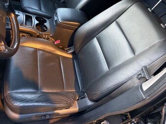 Kia Sorento 2.5 CRDI 125kw, jen 165 785km, dobrý stav - 17