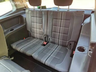 VW Touran 2.0TDI 103W,1.Majitel,7.Míst,Xenon,Tažné,Match. - 17