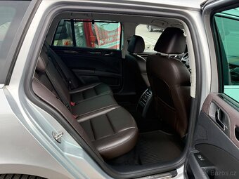 Škoda Superb 2.0TDi Laurin & Klement DSG 4x4 • 2015 •125kw • - 17