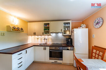 Prodej rodinného domu, pozemek 857m² v Pomezí nad Ohří - 17