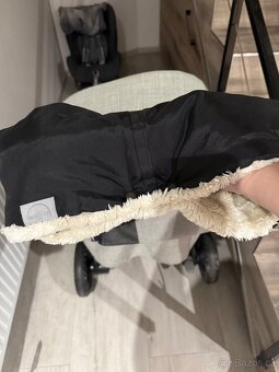 Sportovni kocarek s prislusenstvim + autosedacka - 17