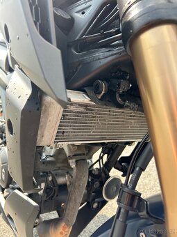 Honda CB125R - 17