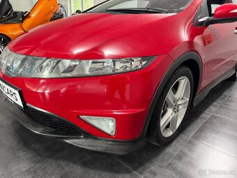 Honda Civic 1,8 TYPE-S AUTOMAT RARITA 1.MAJITEL CEBIA TOP - 17