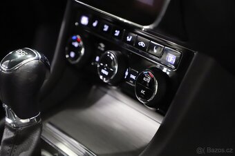 Škoda Superb 3 iV 1.4TSI Hybrid 160kW DSG - záruka Autodraft - 17