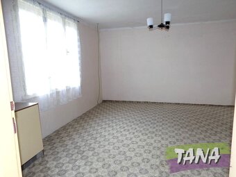 Prodej samostatně stojícího RD o dispozici 4+1 s vedlejšími  - 17