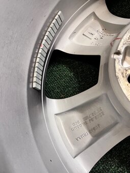 6x139.7 R20 Originál Dodge RAM 1500 model 2022 + senzory - 17