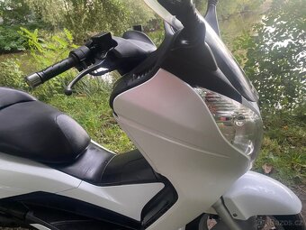 Honda S Wing 125 - 17