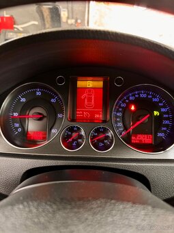 Passat B6 2.0 TDi 125kw manuální převodovka - 17