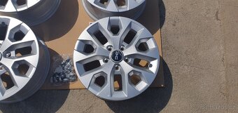 Dacia duster  renault honda toyota nissan 5x114,3 r16 - 17