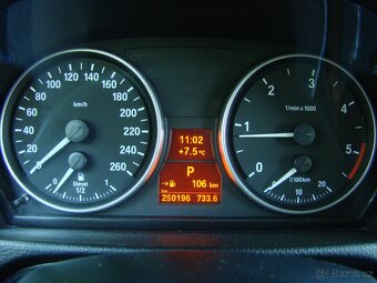 BMW Řada 3 320d EL.ŠÍBR XENONY AUTOMAT - 17