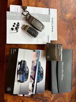 Mercedes EQA - 17