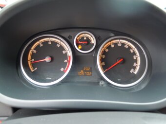 Opel Corsa 1.2i 59kw(80hp) r.v.8/2008 - 17