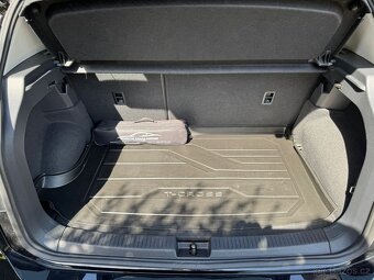 Volkswagen T-Cross 1.0 TSI DSG 9/2023 , 11859km - 17