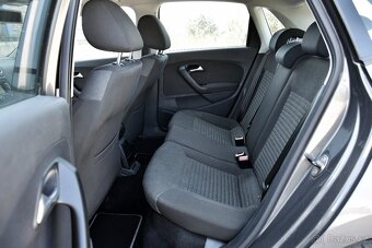 Volkswagen Polo 1.4 16V COMFORTLINE AUTOMAT,DKLIMA,TEMP,NAVI - 17