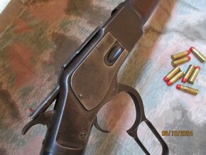 Winchester Model 1873 ráže 38- 40 + 9 ks nábojů - 17